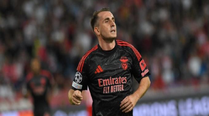 Kerem Aktürkoğlu, Portekiz'de son 2 ayın ayının en iyi forveti seçildi