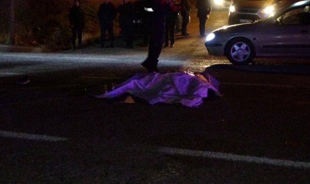 Malatya'da yolun karşısına geçmeye çalışanlara çarpıp kaçtı: 2 ölü 1 yaralı