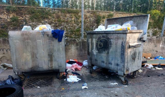 Maltepe'de çöp dağları: Belediye çöpleri toplamıyor