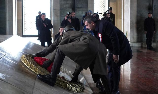 Milli Eğitim Bakanı Yusuf Tekin, tüm illerden gelen öğretmenlerle Anıtkabir'i ziyaret etti
