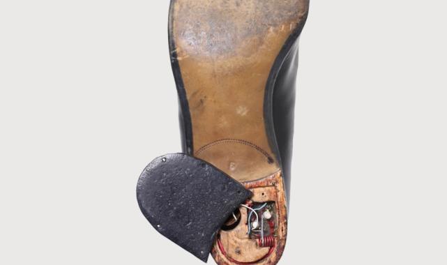 MİT, geçmişte kullanılan dinleme cihazları ve objelerini paylaştı