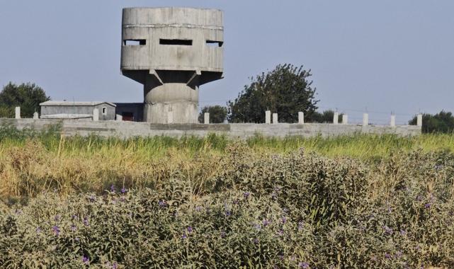 PKK/YPG, ABD'nin desteğiyle gözetleme kuleleri inşa ediyor