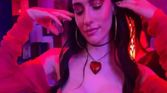 Rol arkadaşı paylaştı! İnci Taneleri'nin Dilber'i Hazar Ergüçlü'den aşk taktikleri