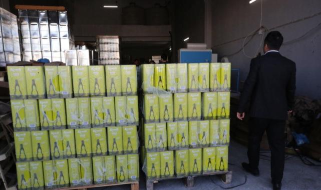 Şanlıurfa’da tonlarca sahte zeytinyağı, zirai ilaç ve kozmetik ürün ele geçirildi