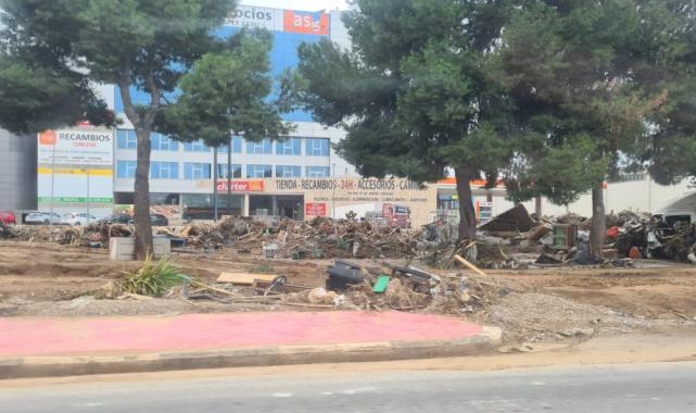 Sel felaketinin vurduğu İspanya’da yaralarını sarmaya çalışıyor