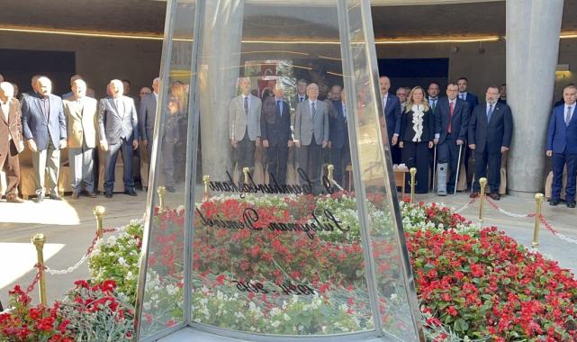 Süleyman Demirel, doğumunun 100. yılında mezarı başında anıldı