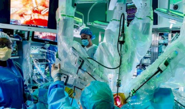 ABD'de dünyanın ilk tam robotik çift akciğer nakli yapıldı