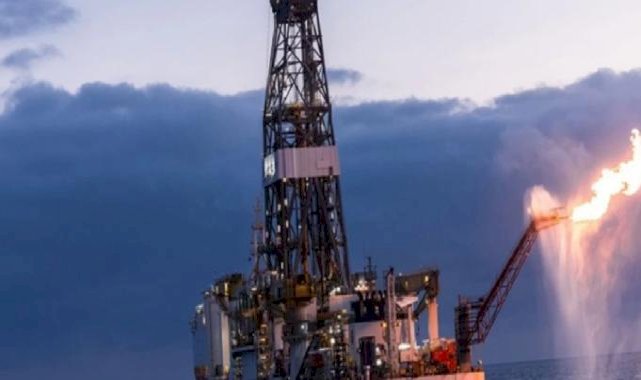 Bakan Alparslan Bayraktar duyurdu: Ekim ayında petrol ve doğalgaz üretiminde rekor kırıldı