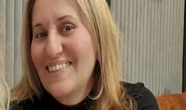 İstanbul'da kaldırımda yürürken araba çarptı
