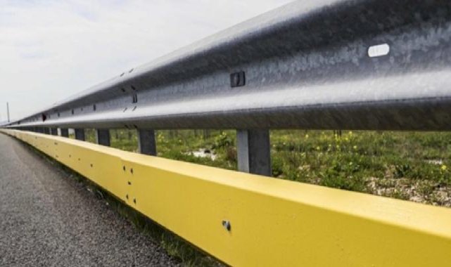 Kara yollarında 'motorcu dostu bariyerler' yapımı hızlandı