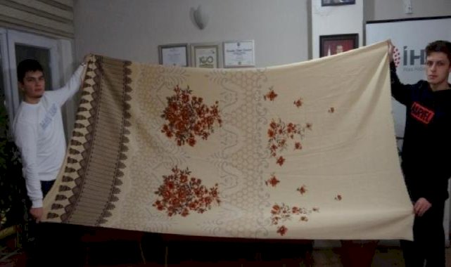 Sivas'ta satılan anneanne perdesinin fiyatı şaşkına çevirdi