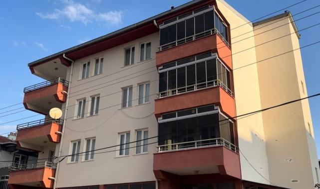 Tekirdağ'da cinnet geçiren genç, annesini öldürerek 4 kişiyi de yaraladı