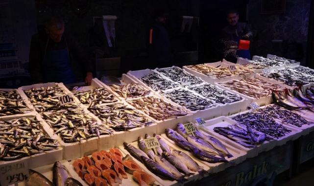 Trabzon’da hamsi bolluğu başladı