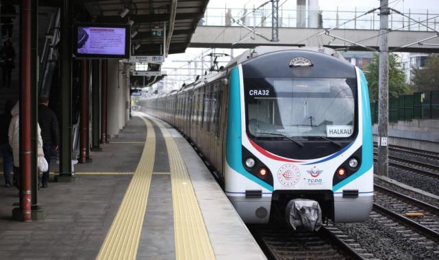 Ulaştırma ve Altyapı Bakanı Abdulkadir Uraloğlu duyurdu: İstanbul'un toplu ulaşım sisteminde yeni dönem