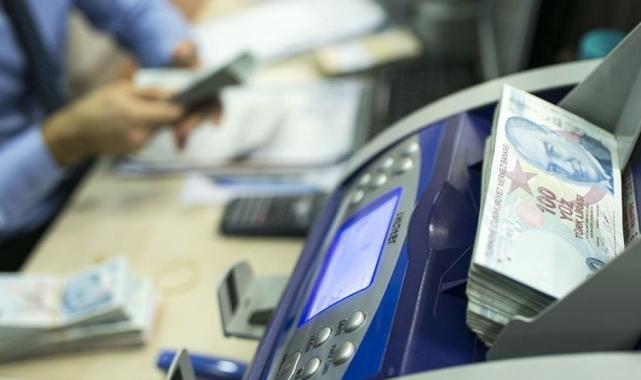 Emeklilerin merakla beklediği maaş ve asgari ücret artışı tahmini