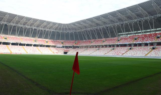 4 Eylül Stadı, alttan ısıtma ile Galatasaray maçına hazır hale geldi