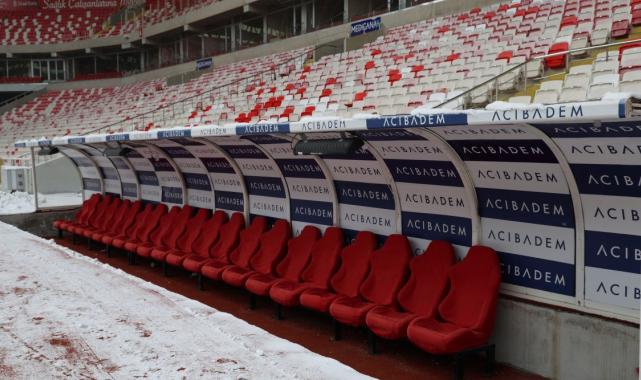 4 Eylül Stadı, alttan ısıtma ile Galatasaray maçına hazır hale geldi