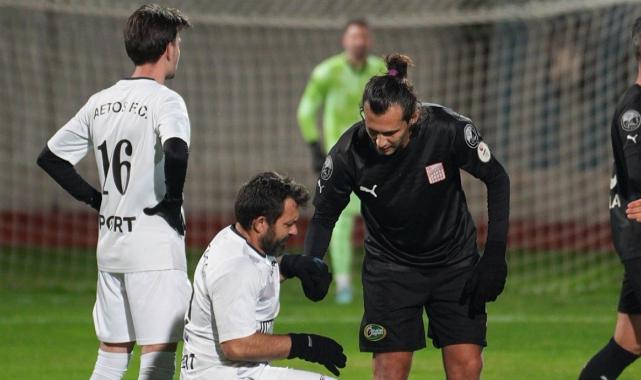 86 sene sonra dostluk için mücadele ettiler