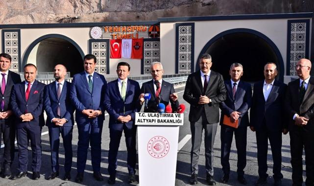 Abdulkadir Uraloğlu duyurdu: Hakkari-Yüksekova arası 25 dakika kısalıyor