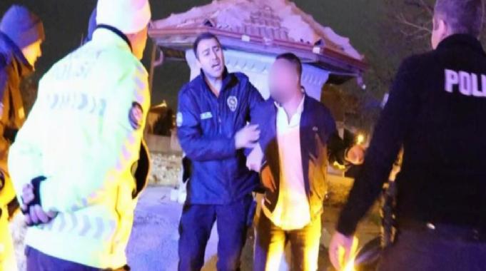 Aksaray'da alkollü sürücüyle polisin imtihanı kameraya yansıdı