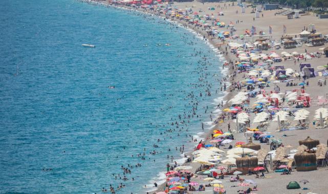 Antalya, 10 yılda 112 milyon 722 bin turist ağırladı