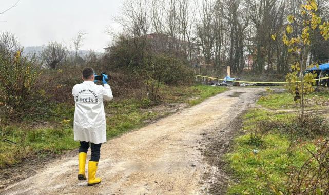 Bartın'da baraka alevlere teslim oldu