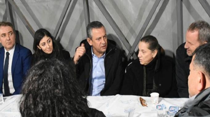 CHP Genel Başkanı Özgür Özel&#039;den Veli Ağbaba&#039;ya taziye ziyareti