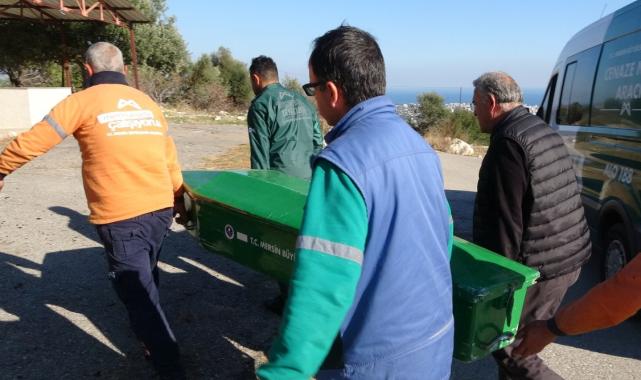 Çilli Bom'u bestekarı Kenan Küçüközcan hayatını kaybetti! Kimsesizler mezarlığına defnedildi