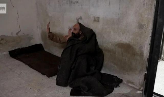 CNN'in Suriye Hapishanesi tiyatrosu bozuldu:  Bize sahte kimlik vermiş olabilir