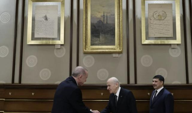 Devlet Bahçeli'nin DEM Grubu ile tokalaşmasından İmralı ziyaretine gün gün gelişmeler