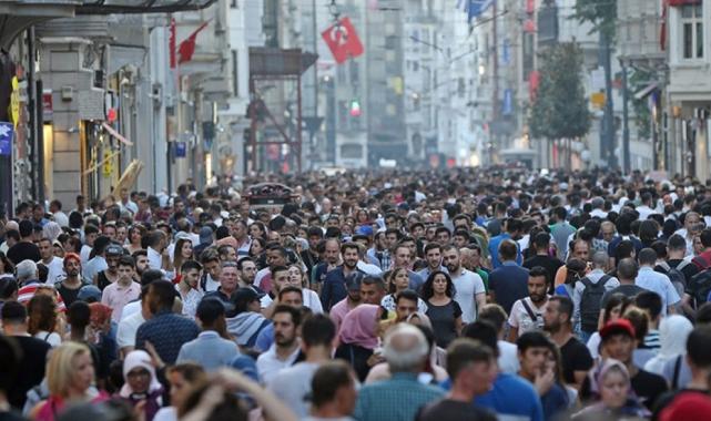 Dünya nüfusu, 2024 yılında 82 milyon arttı