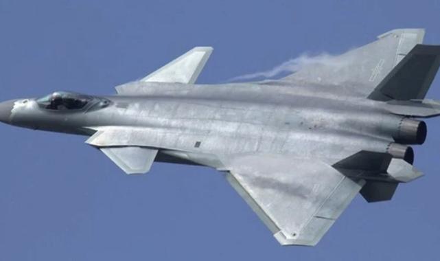 Dünyanın en güçlü ve en pahalı savaş uçakları: Türk uçakları kaçıncı sırada?