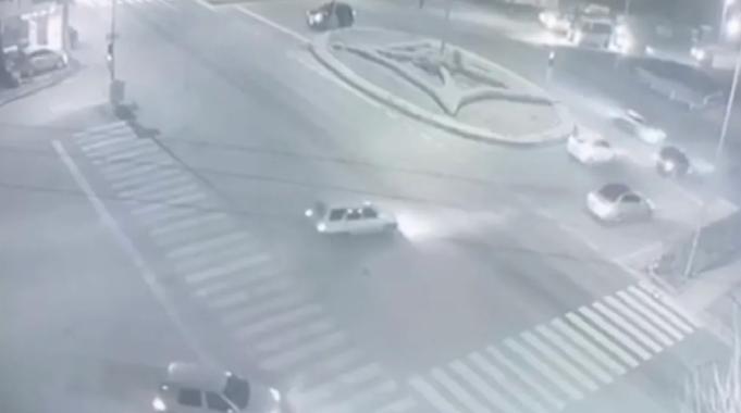 Düzce&#039;de kırmızı ışık ihlali: 3 yaralı