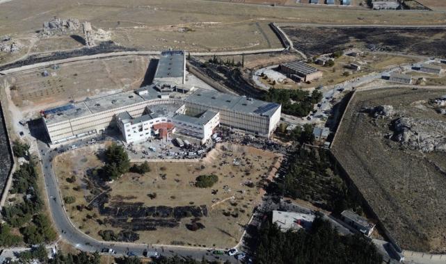 Esad rejiminin "ölüm kampı" Sednaya Hapishanesi'ndeki pres makinaları görüntülendi