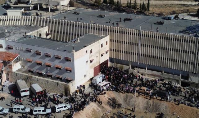 Esad rejiminin "ölüm kampı" Sednaya Hapishanesi'ndeki pres makinaları görüntülendi