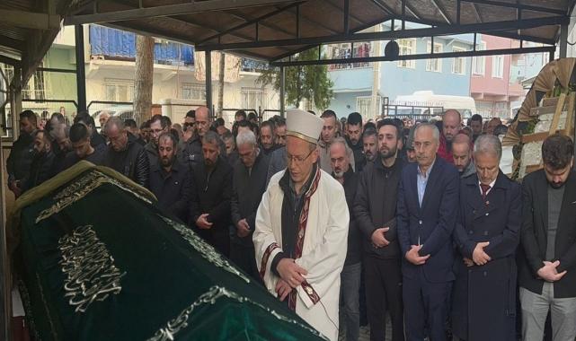 Estetik ameliyatı sonrası ölen fenomenin mezarı otopsi için açıldı