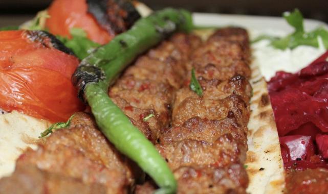 Gıda sektöründe hile yapanlar tespit edilmeye devam ediyor.