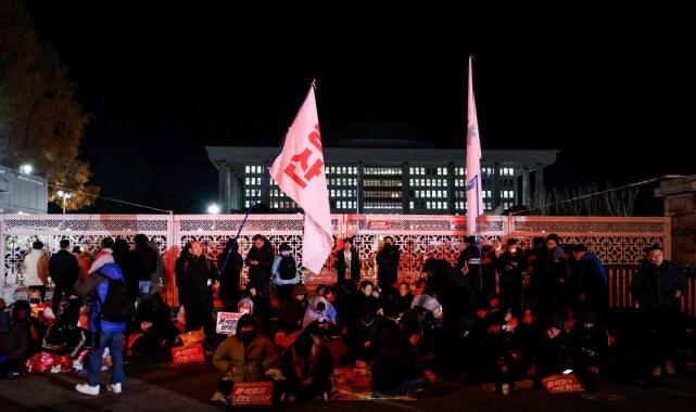 Güney Kore’de kabine, meclisin aldığı sıkıyönetimi kaldırma kararını onayladı