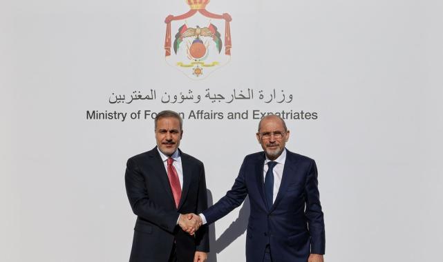 Hakan Fidan Ürdün'de Suriye Zirvesi'ne katıldı