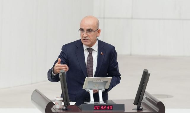Hazine ve Maliye Bakanı Mehmet Şimşek'ten asgari ücret ve enflasyon açıklaması