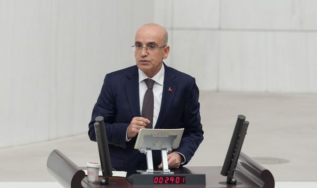Hazine ve Maliye Bakanı Mehmet Şimşek'ten asgari ücret ve enflasyon açıklaması