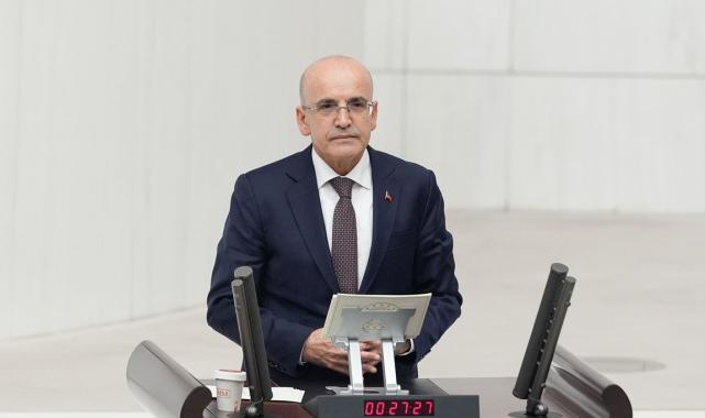 Hazine ve Maliye Bakanı Mehmet Şimşek'ten asgari ücret ve enflasyon açıklaması