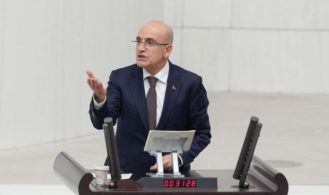 Hazine ve Maliye Bakanı Mehmet Şimşek'ten asgari ücret ve enflasyon açıklaması