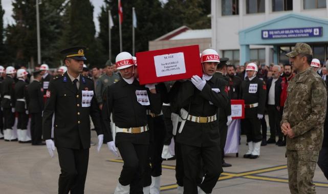 Helikopter kazası şehitlerimiz memleketlerine uğurlandı