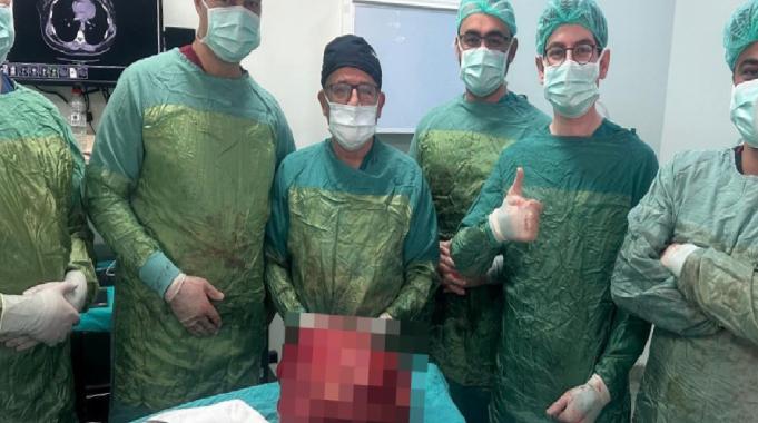 Isparta&#039;da karnından 13 kiloluk kitle çıktı