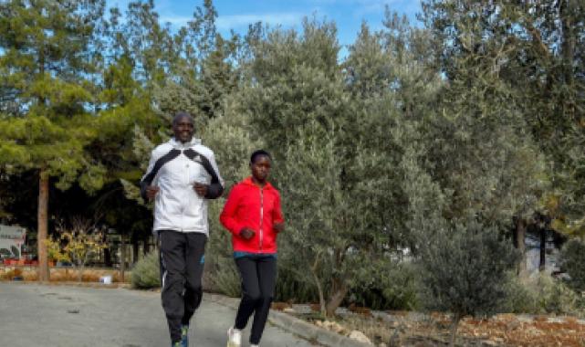 Kenyalı atletler, Mersin Maratonu’na Darısekisi’de hazırlanıyor