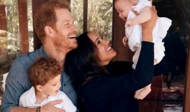 Meghan Markle ve Prens Harry'den yıllar sonra aile karesi