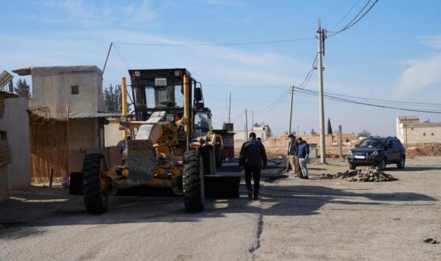 Münbiç'e giden yolların onarımına başlandı!
