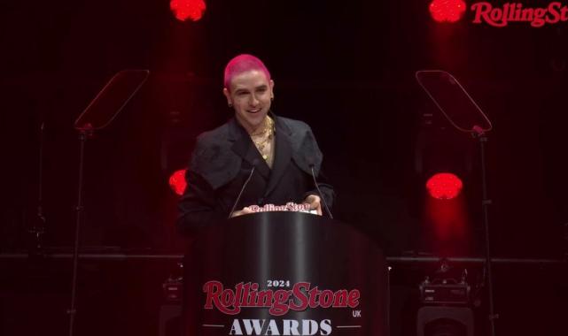 Şanlıurfa'da park halindeki otomobili kundakladılar