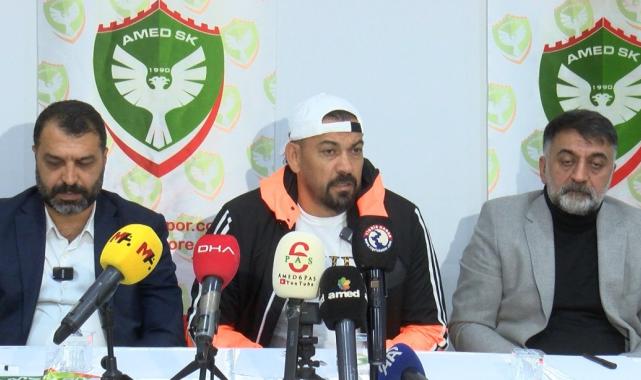 Servet Çetin: Gittiğimiz antrenman sahalarının bazılarını vermiyorlar